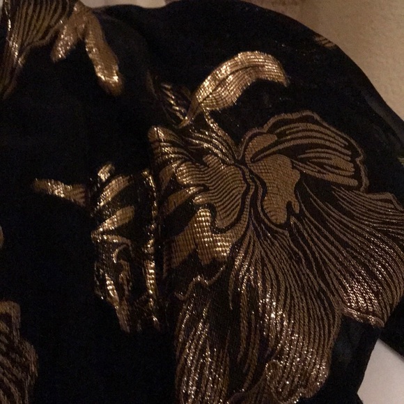 Gorgeous Black and Gold Tunic with Zip Back Size 8 - Picture 7 of 8